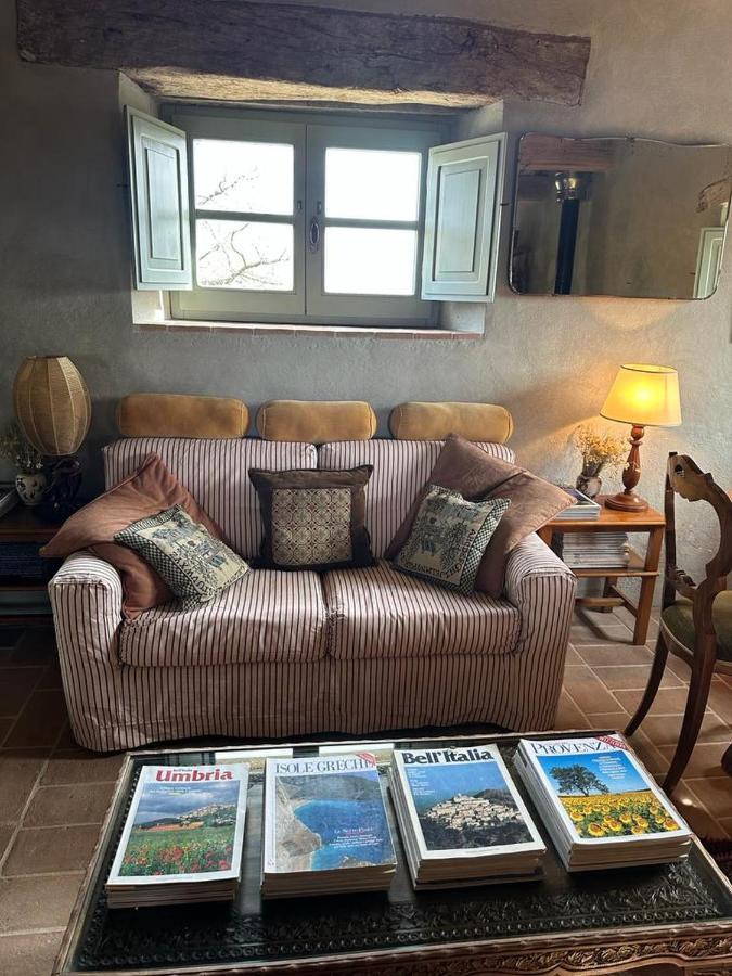 Bed and Breakfast Borgo Cardaneto Монтоне Экстерьер фото
